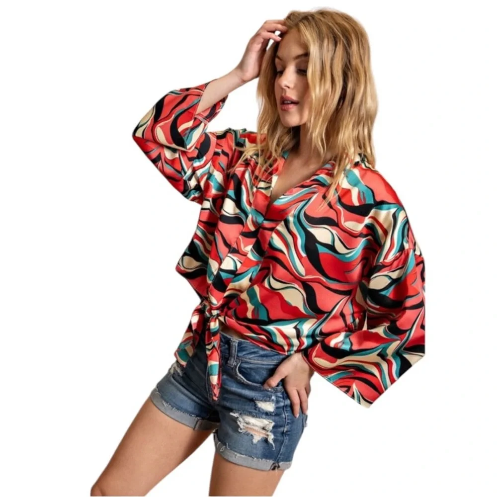 RETRO WAVE TIE ABSTRACT WIDE SLEEVE TOP ( Crimson Tide ) - Picture 4 of 8